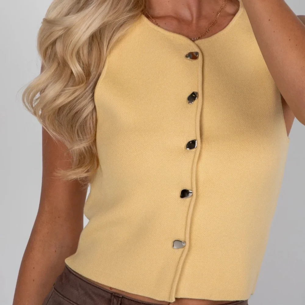 Boutique Yellow Knit Trendy Vest Top Large NWT NEW Hudson Gray Spring - Picture 2 of 6